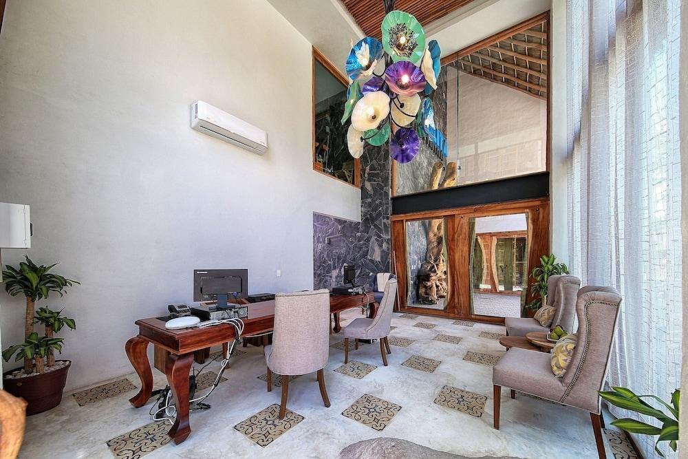 Casa Pepe Hotel Саюлита Екстериор снимка A chandelier